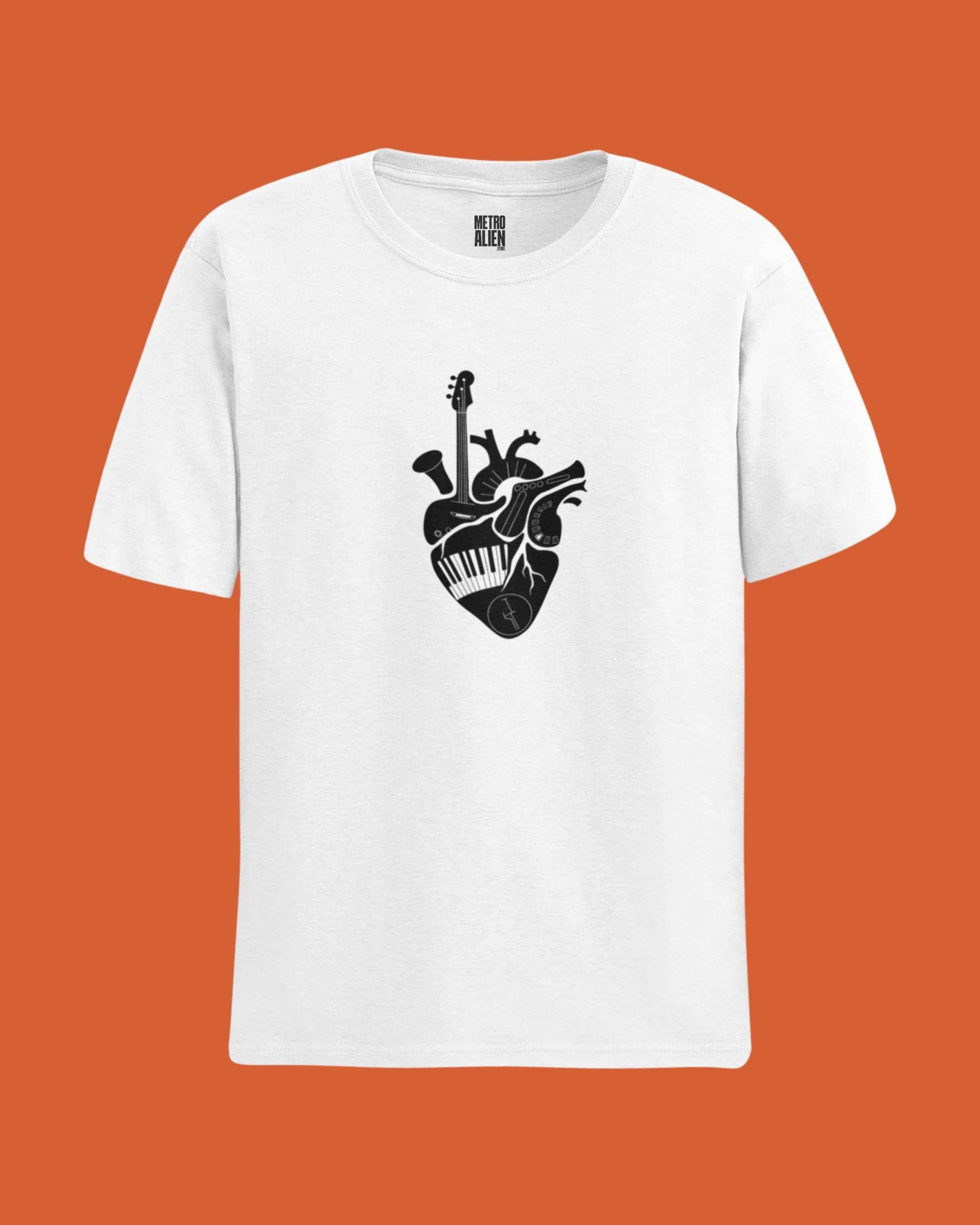 Music in my Heart - Classic Fit Tshirt